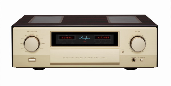 Accuphase アキュフェーズ フラグシッププリアンプ C-3800発表