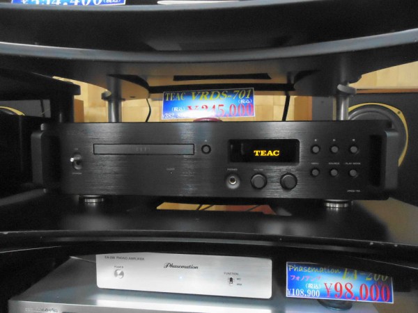 TEAC Referenceシリーズ　CDプレーヤーVRDS-701 常設展示いたしました。