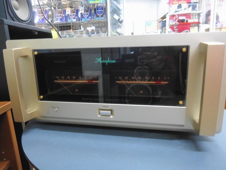 Accuphase  アキュフェーズ  パワーアンプ　P-650