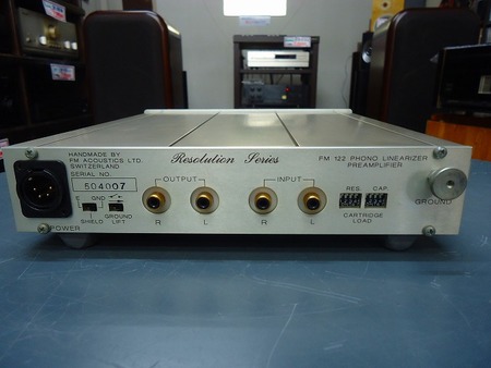 FM Acoustics      フォノイコライザー　　　FM-122
