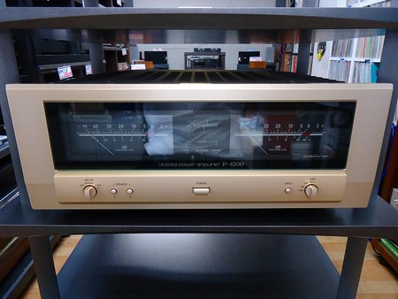Accuphase    　 パワーアンプ　　P-4200