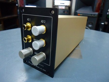 Accuphase　　フォノイコライザー　　AD-2820