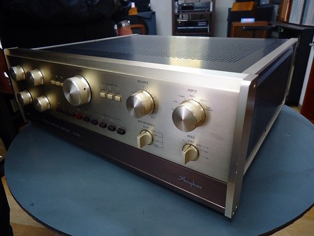 Accuphase　　プリアンプ　　C-200L