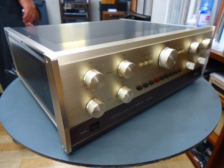 Accuphase　　プリアンプ　　C-200L